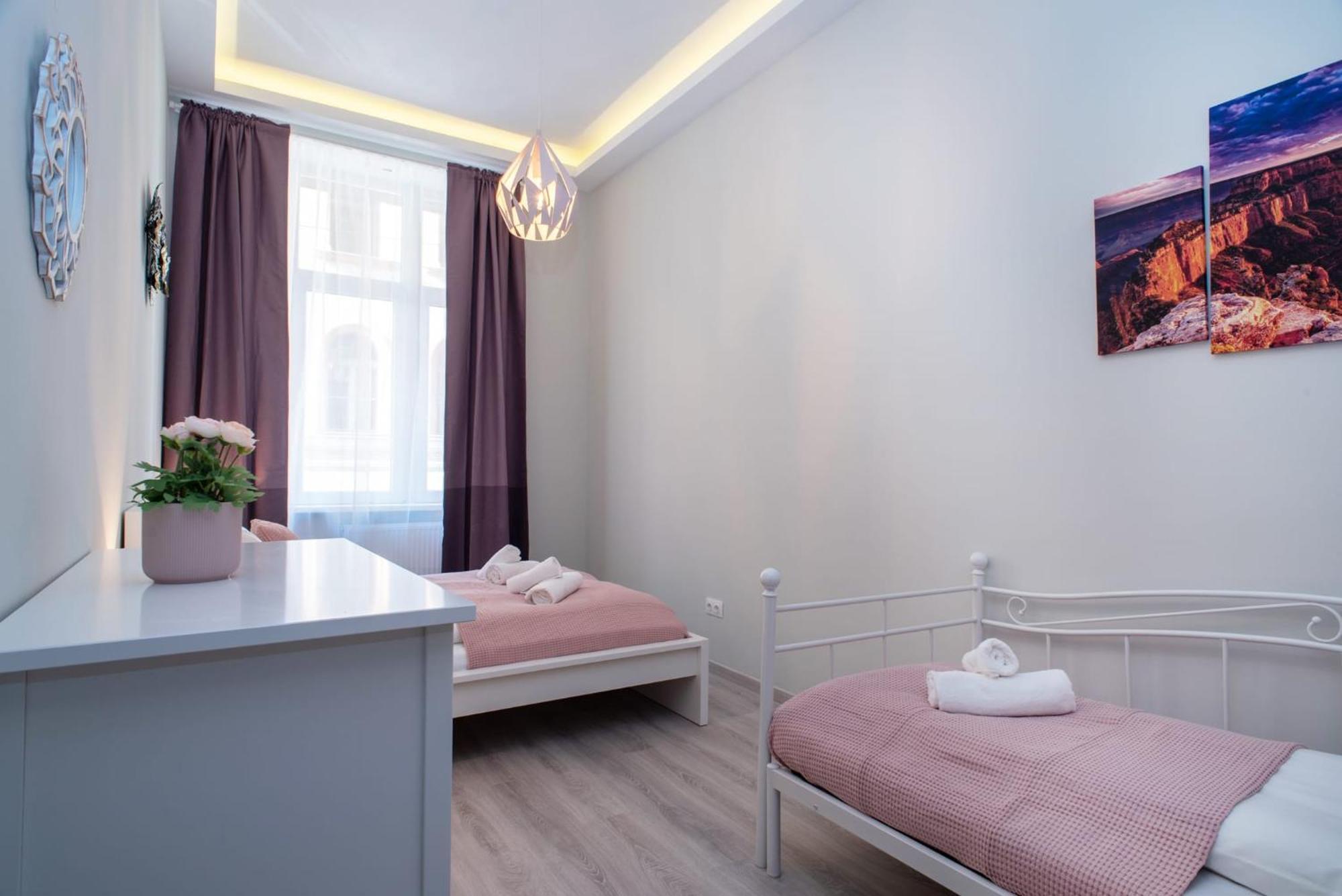 Very Central New And Large Ac Apartment Βουδαπέστη Εξωτερικό φωτογραφία